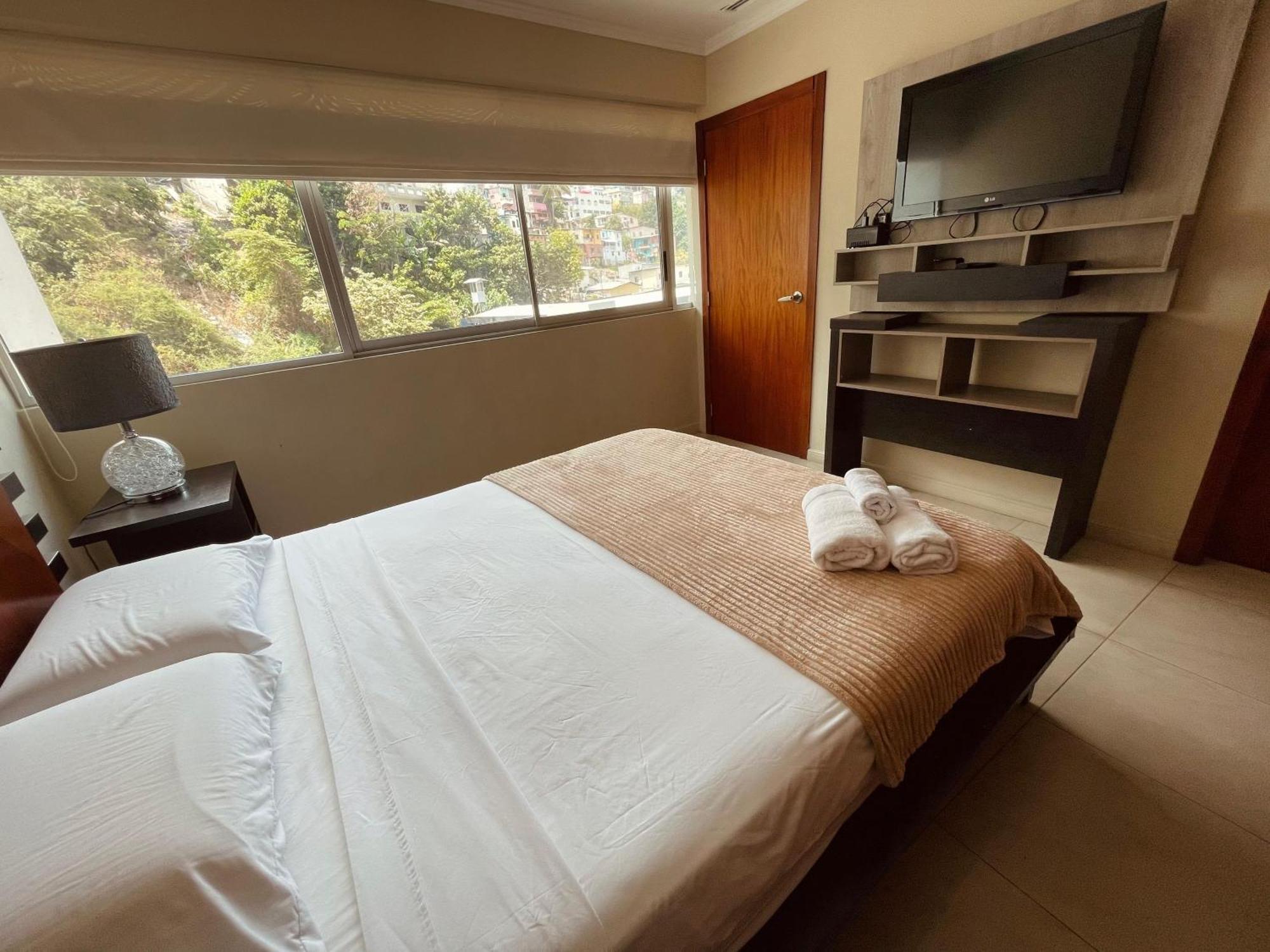 Suite Frente Al Rio En Puerto Santa Ana Riverfront Guayaquil Dış mekan fotoğraf